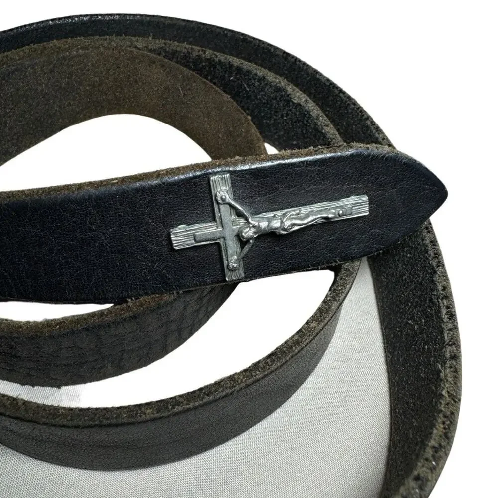 Strum - Picture 2 of 2